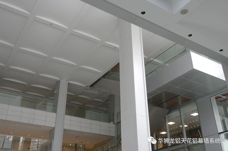 华狮龙吊顶铝单板铝天花安装效果图